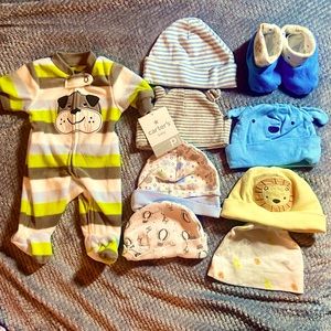 CARTER SLEEPER- 7 CAPS & A PAIR OF BOOTIES